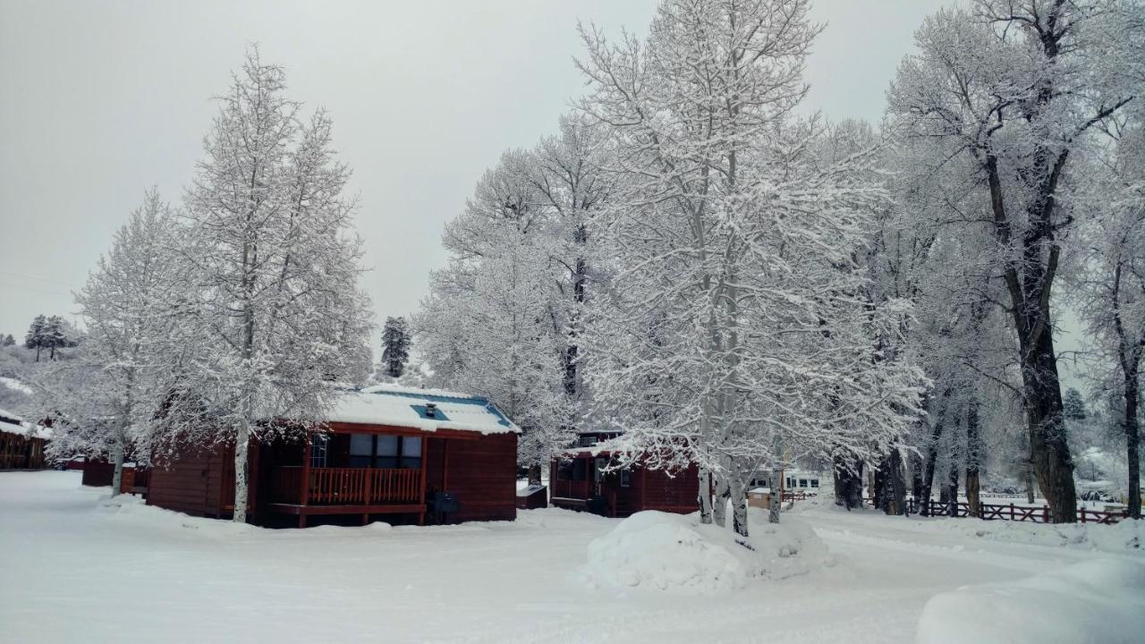 Chama River Bend Lodge Exterior photo